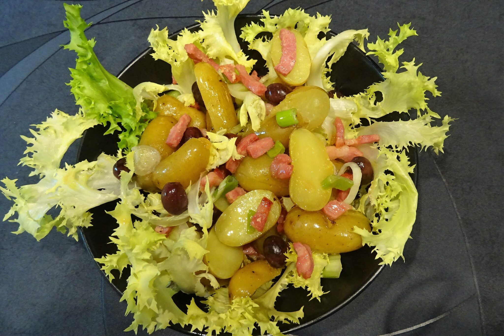 Salade de grenailles aux lardons La recette facile par Toqués 2 Cuisine